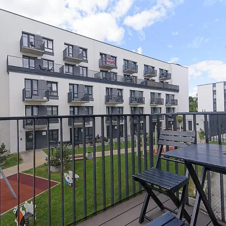 Modern Next To Ozas Park *